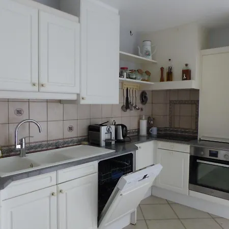 Grand Avec Vue - A Pied *