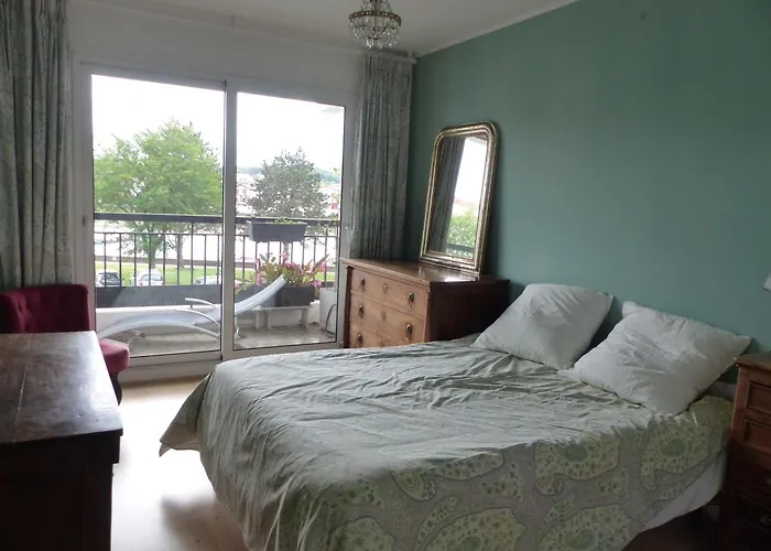 Grand Avec Vue - A Pied Saint-Jean-de-Luz