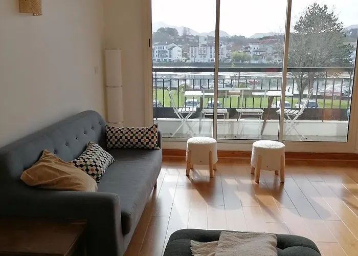 Grand Avec Vue - A Pied Appartement *